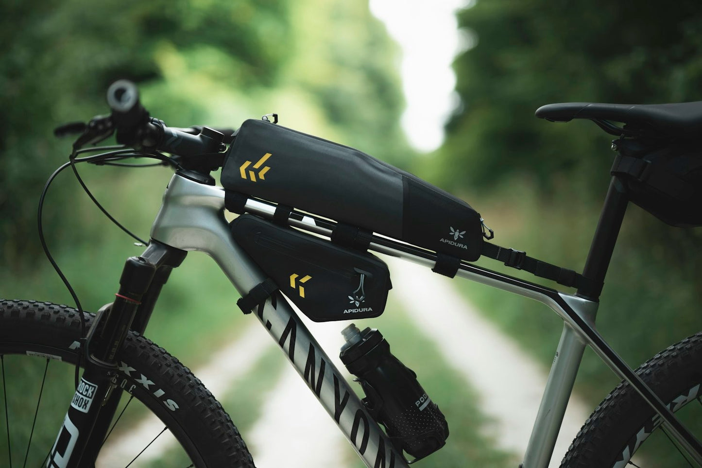 Apidura backcountry long top tube pack