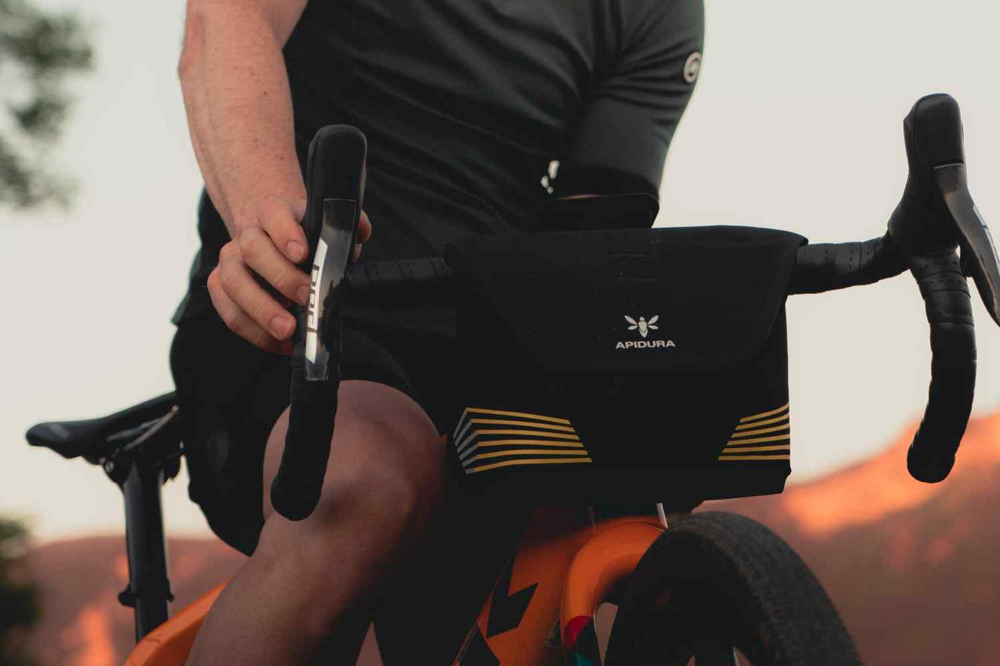 Apidura Racing Handlebar Pack (2L)