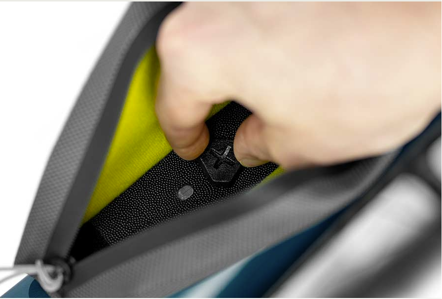 Apidura expedition bolt-on top tube pack