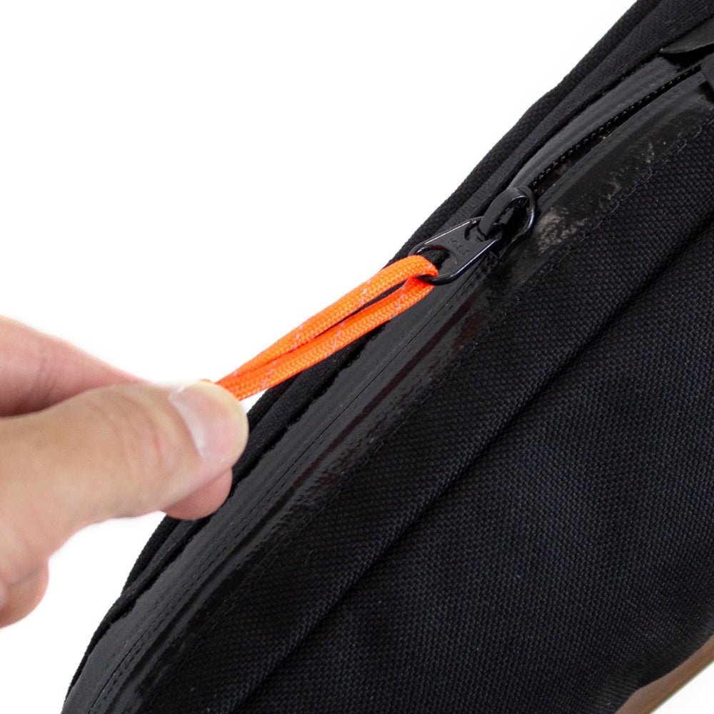 Restrap top tube bag