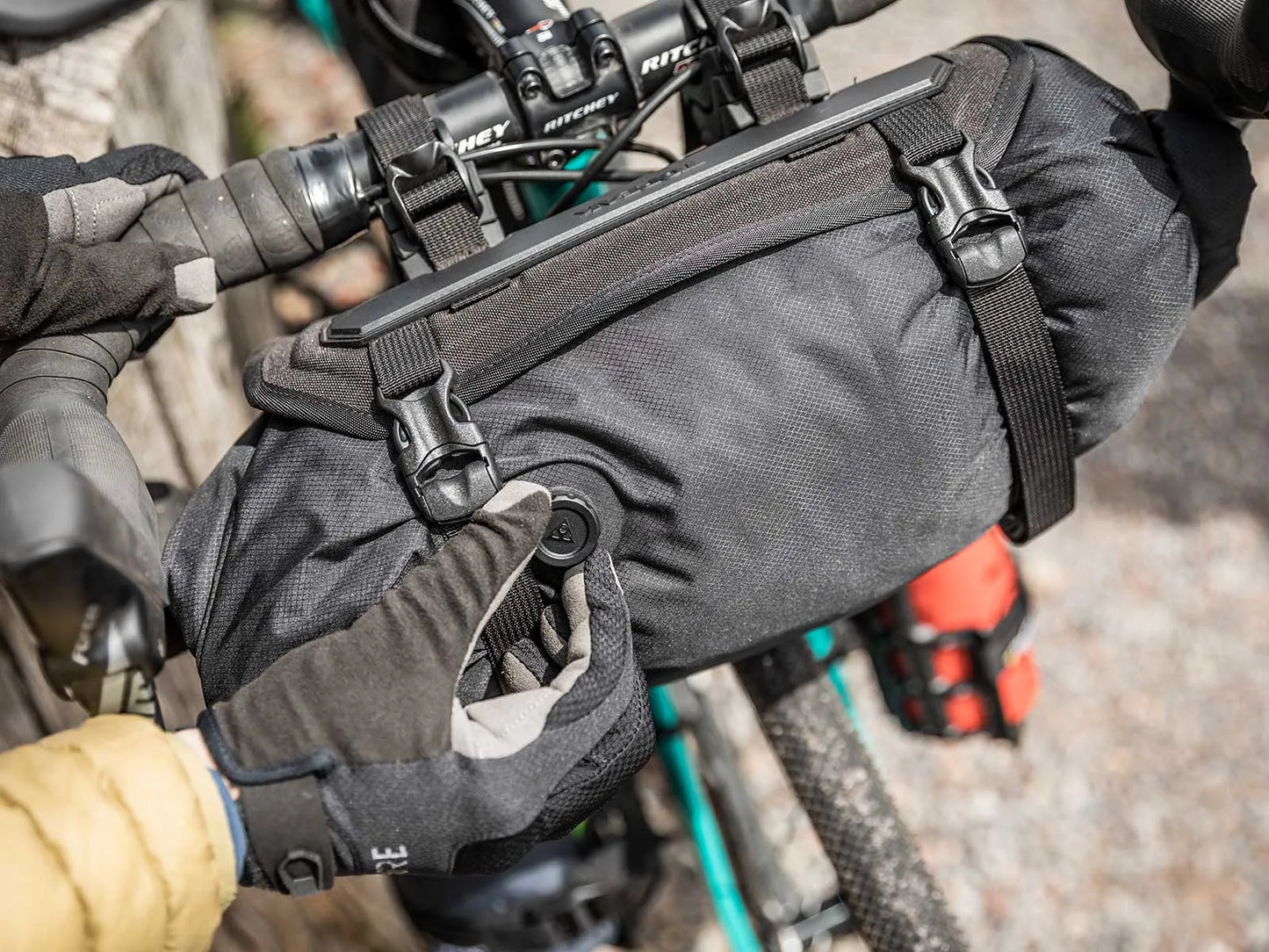 Sac avant Topeak frontloader 8/12L